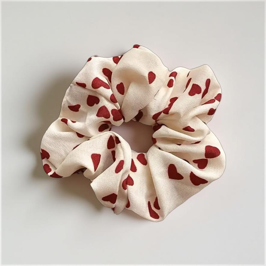 Scrunchie | LOVE
